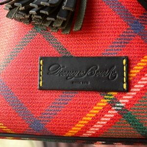 Dooney and burke plaid purse, exce condition